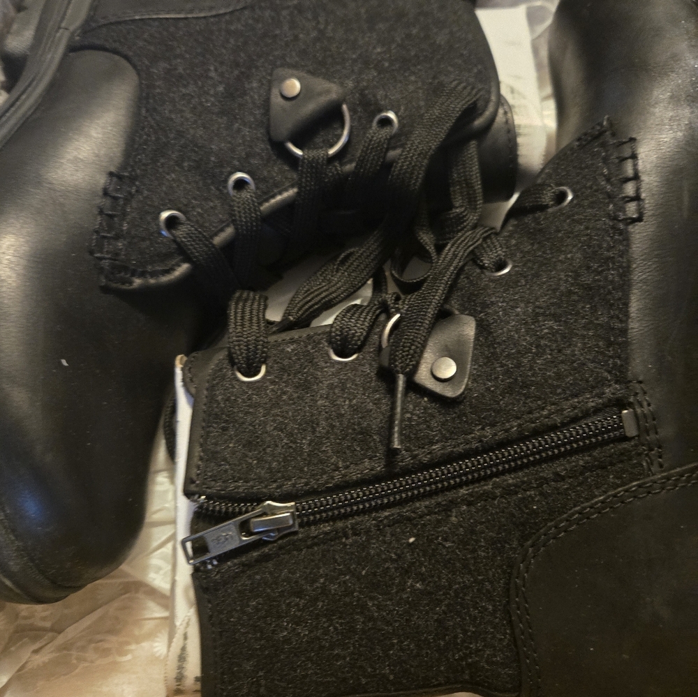 Boots - Picture 2 of 5